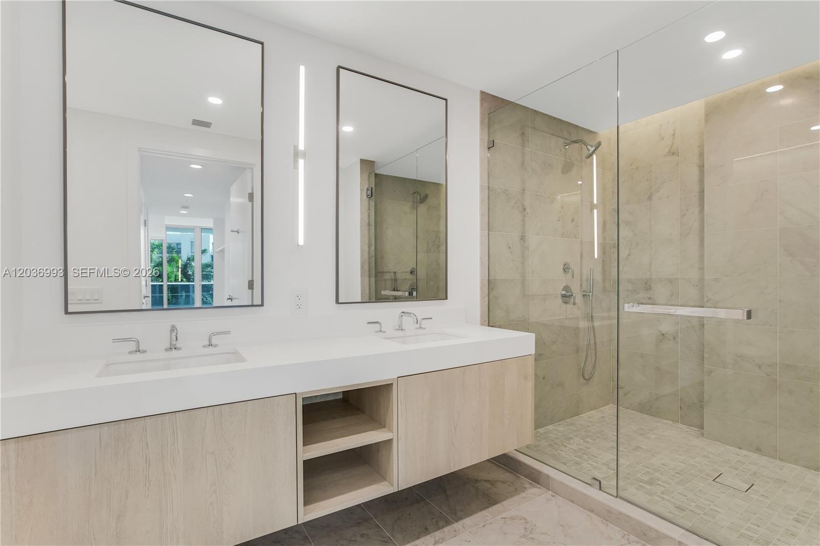 9221 E Bay Harbor Drive # 512