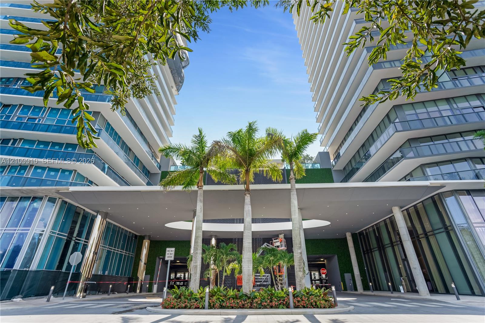 1170 E Hallandale Beach Blvd Unit: 908