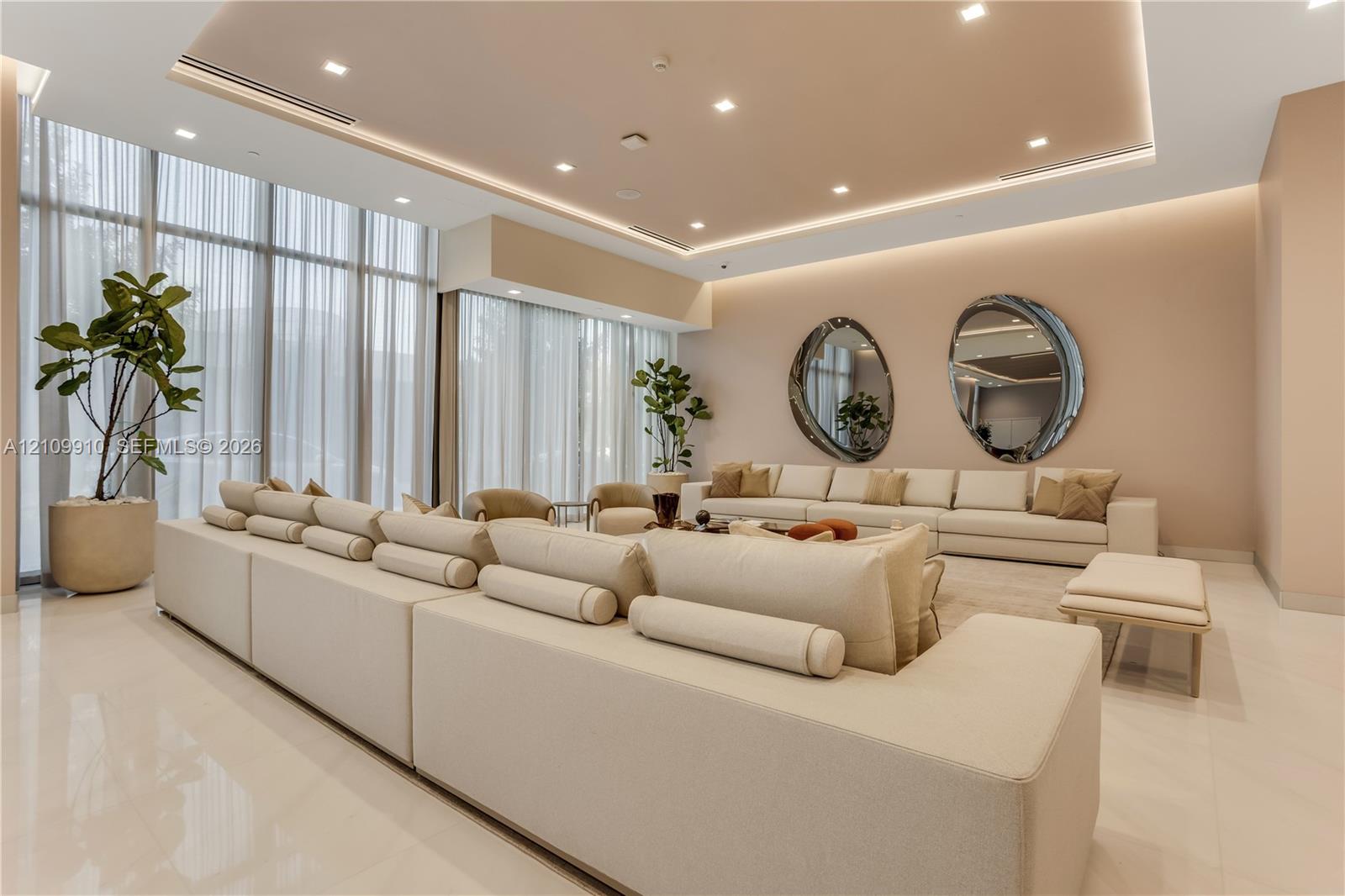 1170 E Hallandale Beach Blvd Unit: 908
