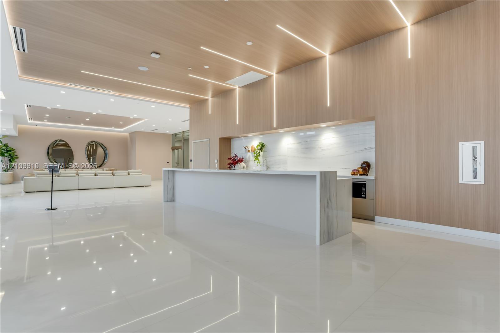 1170 E Hallandale Beach Blvd Unit: 908