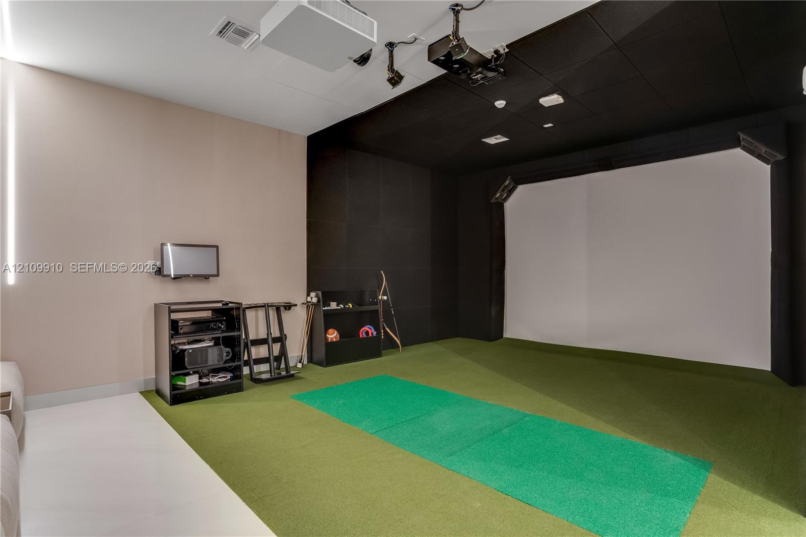 1170 E Hallandale Beach Blvd Unit: 908