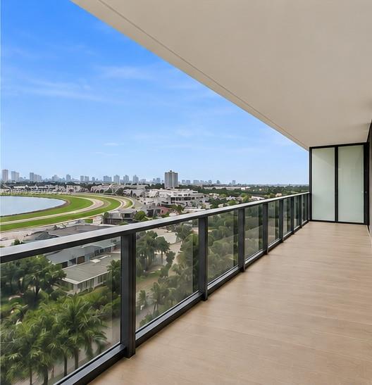 1170 E Hallandale Beach Blvd Unit: 908