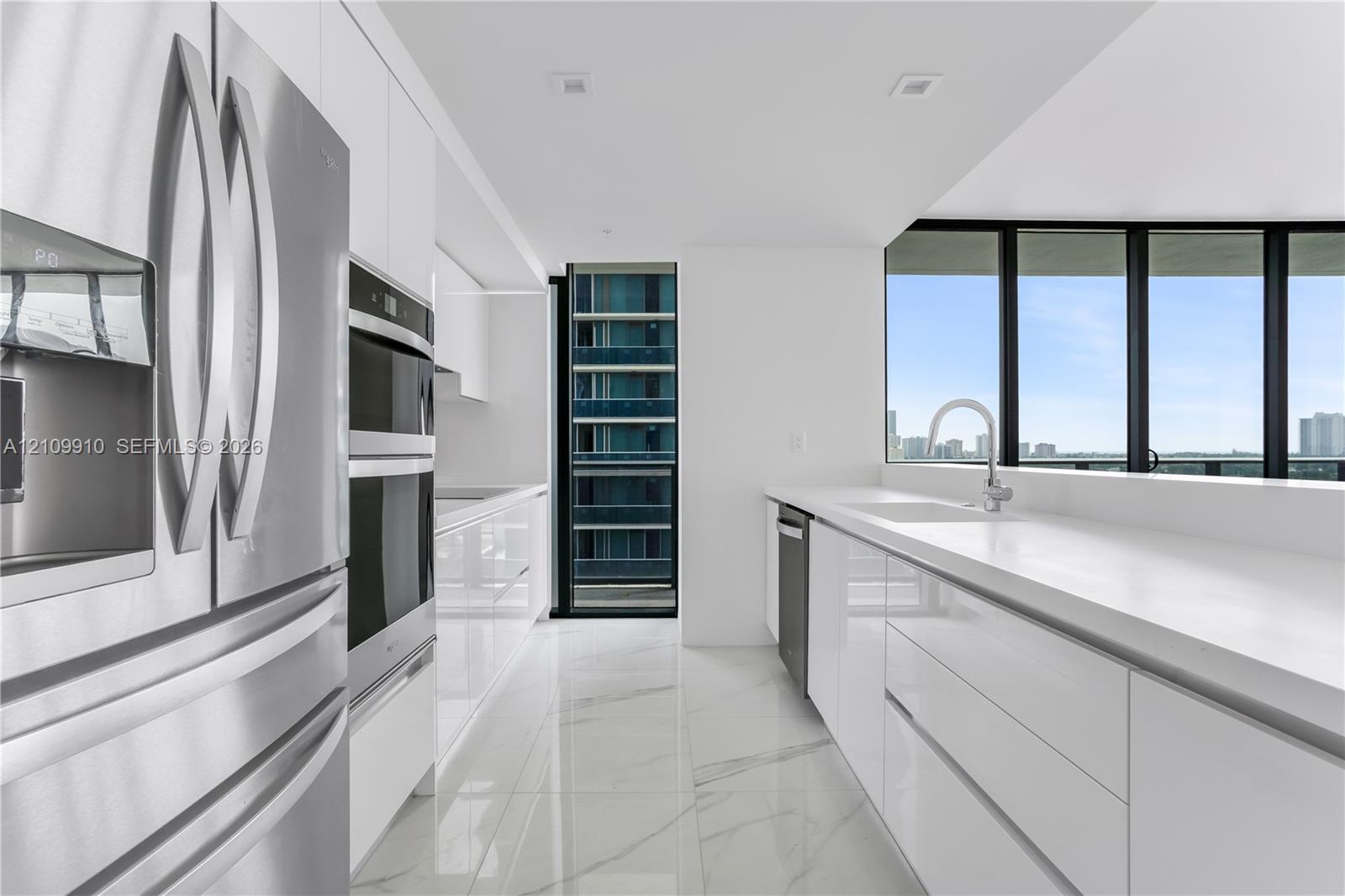 1170 E Hallandale Beach Blvd Unit: 908
