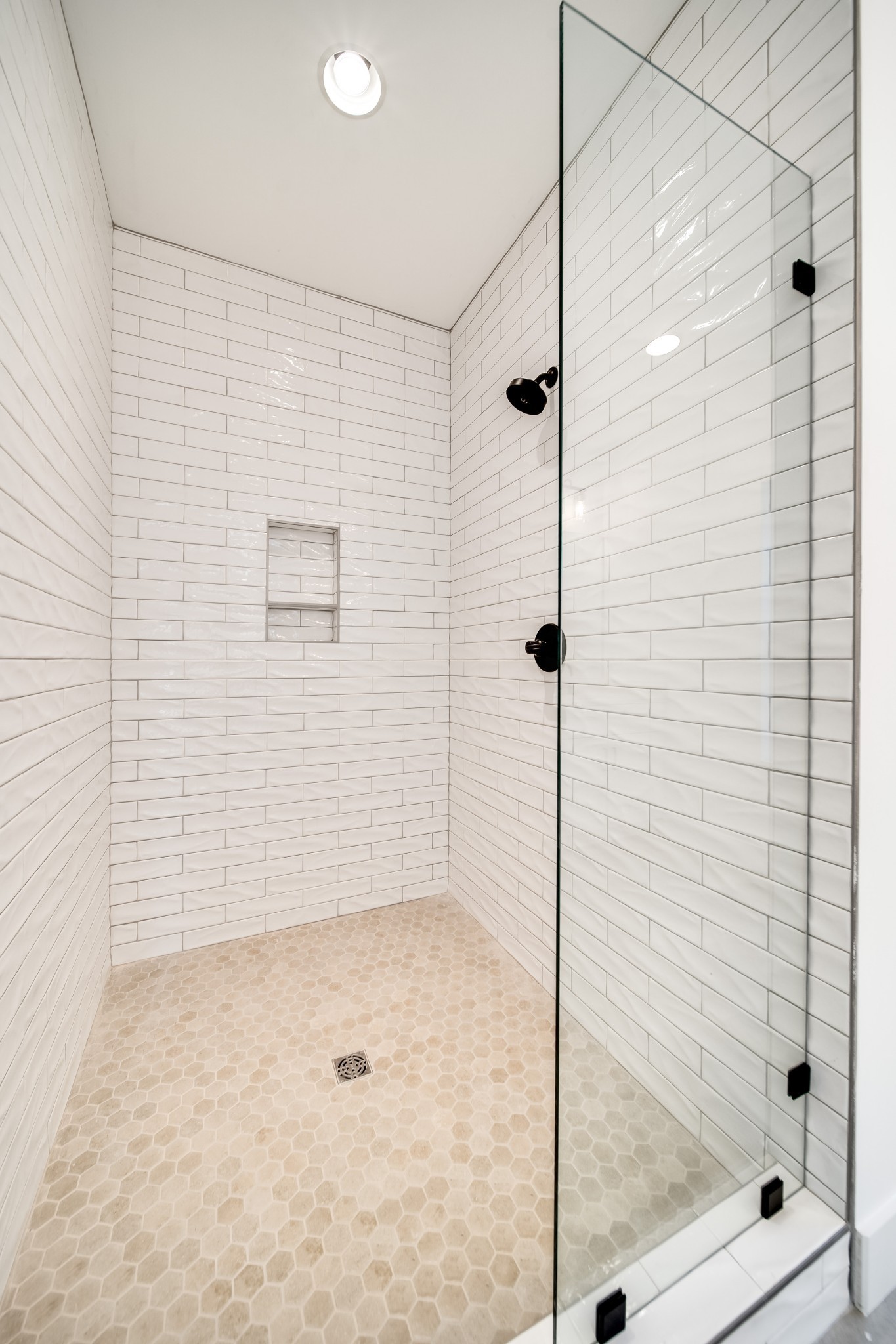 405 Marshall Street Unit: 5