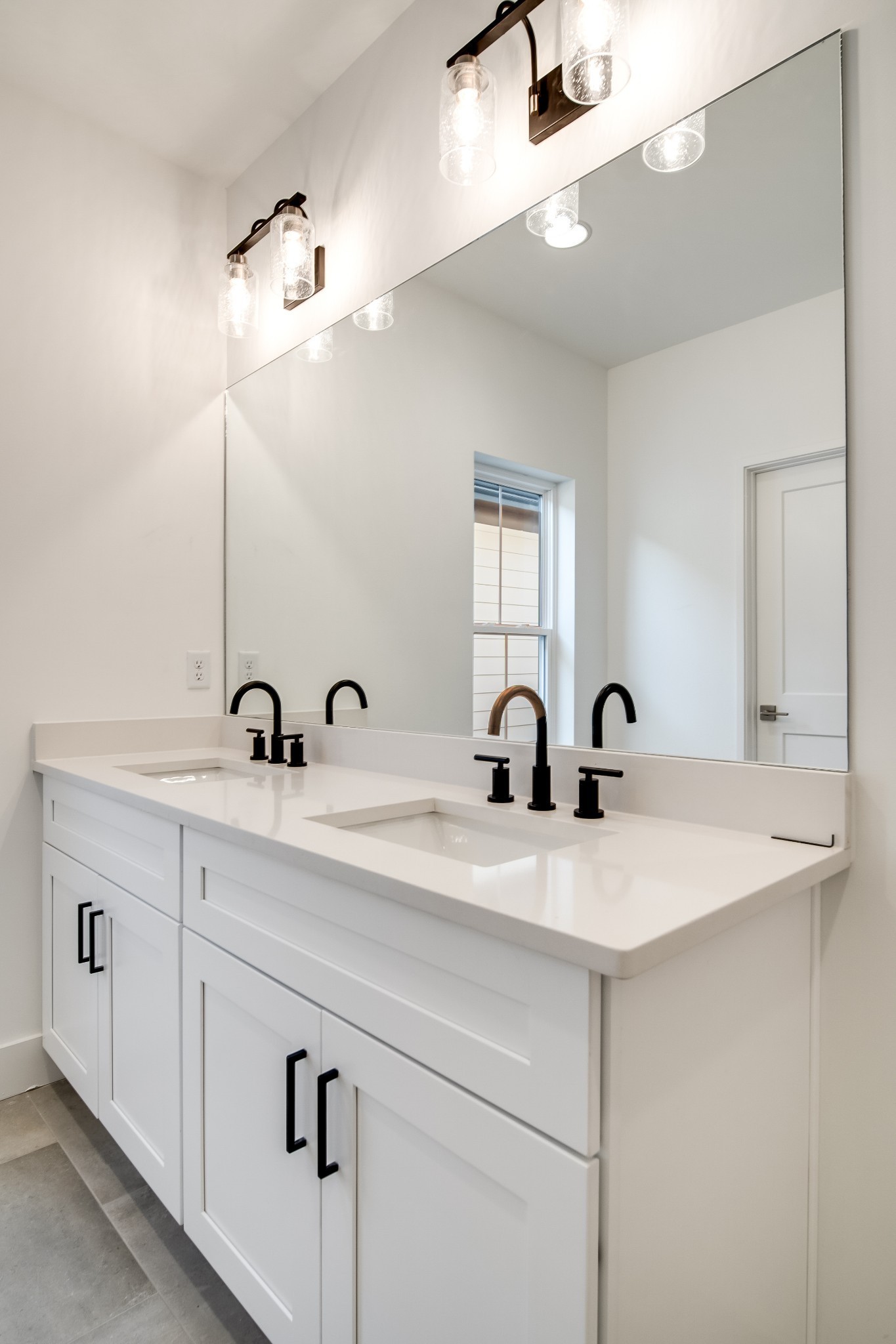 405 Marshall Street Unit: 5