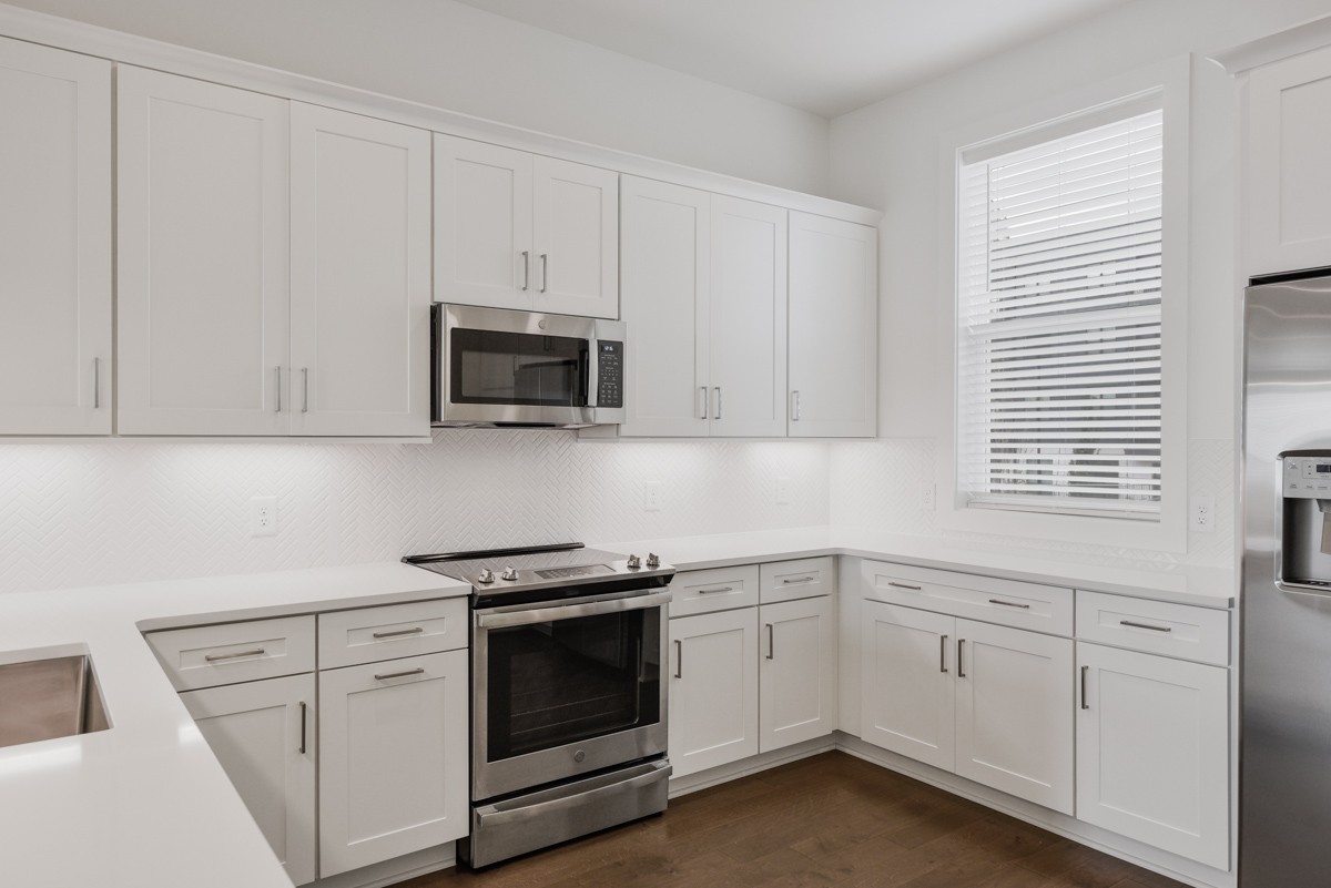 516 Proximity Cir