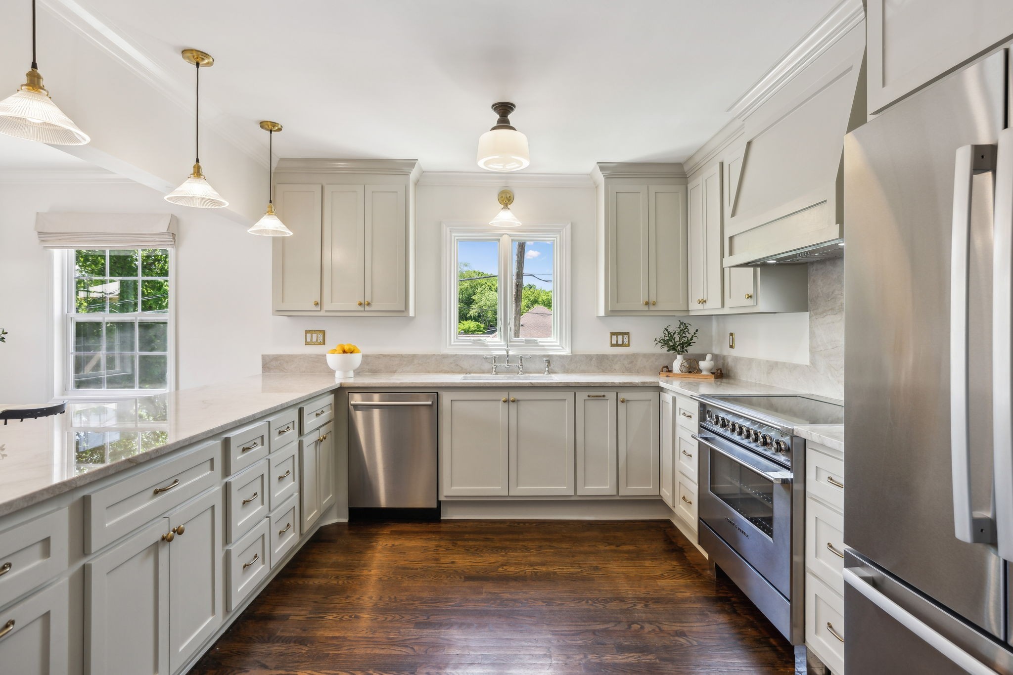 1500 Lillian St