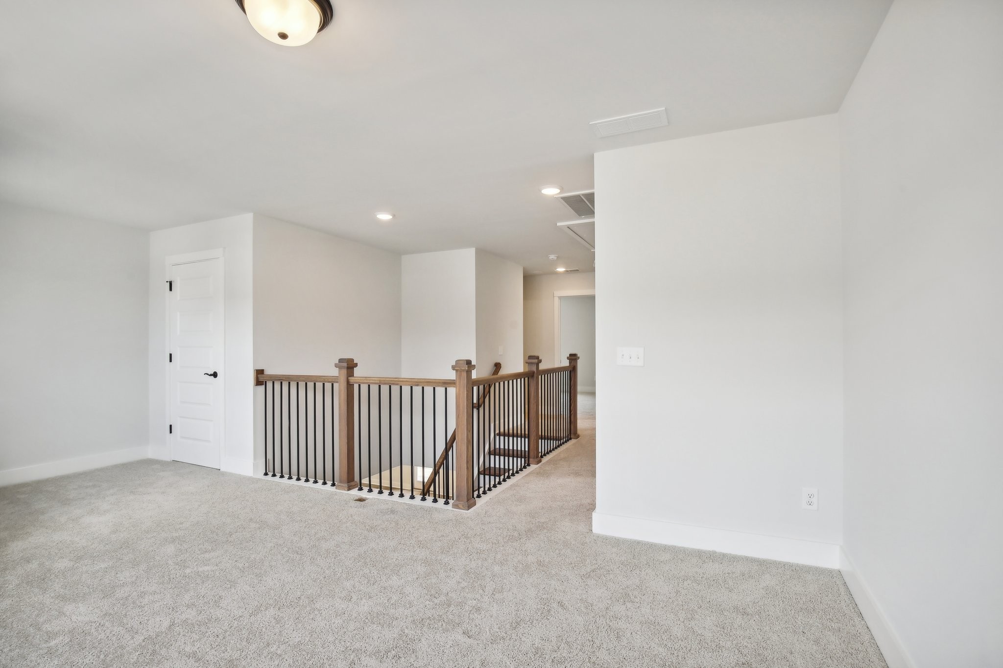 860 Rockwell Dr