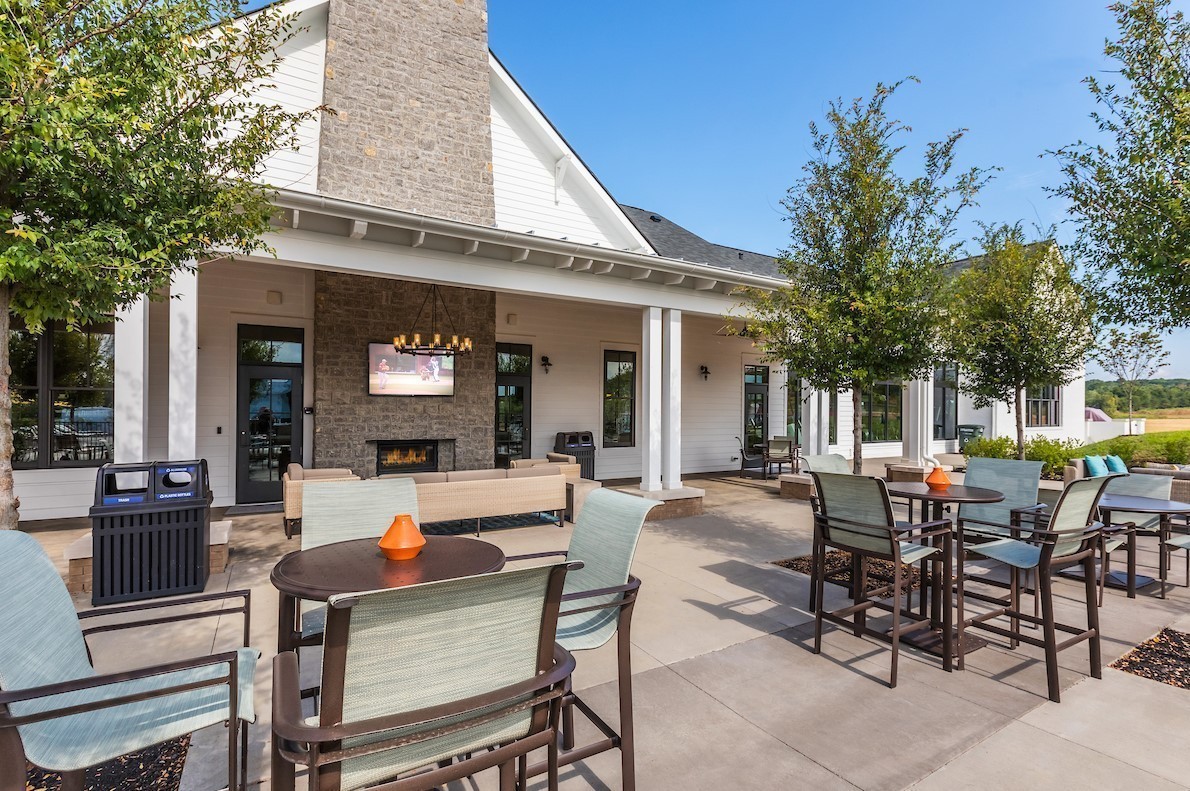 860 Rockwell Dr