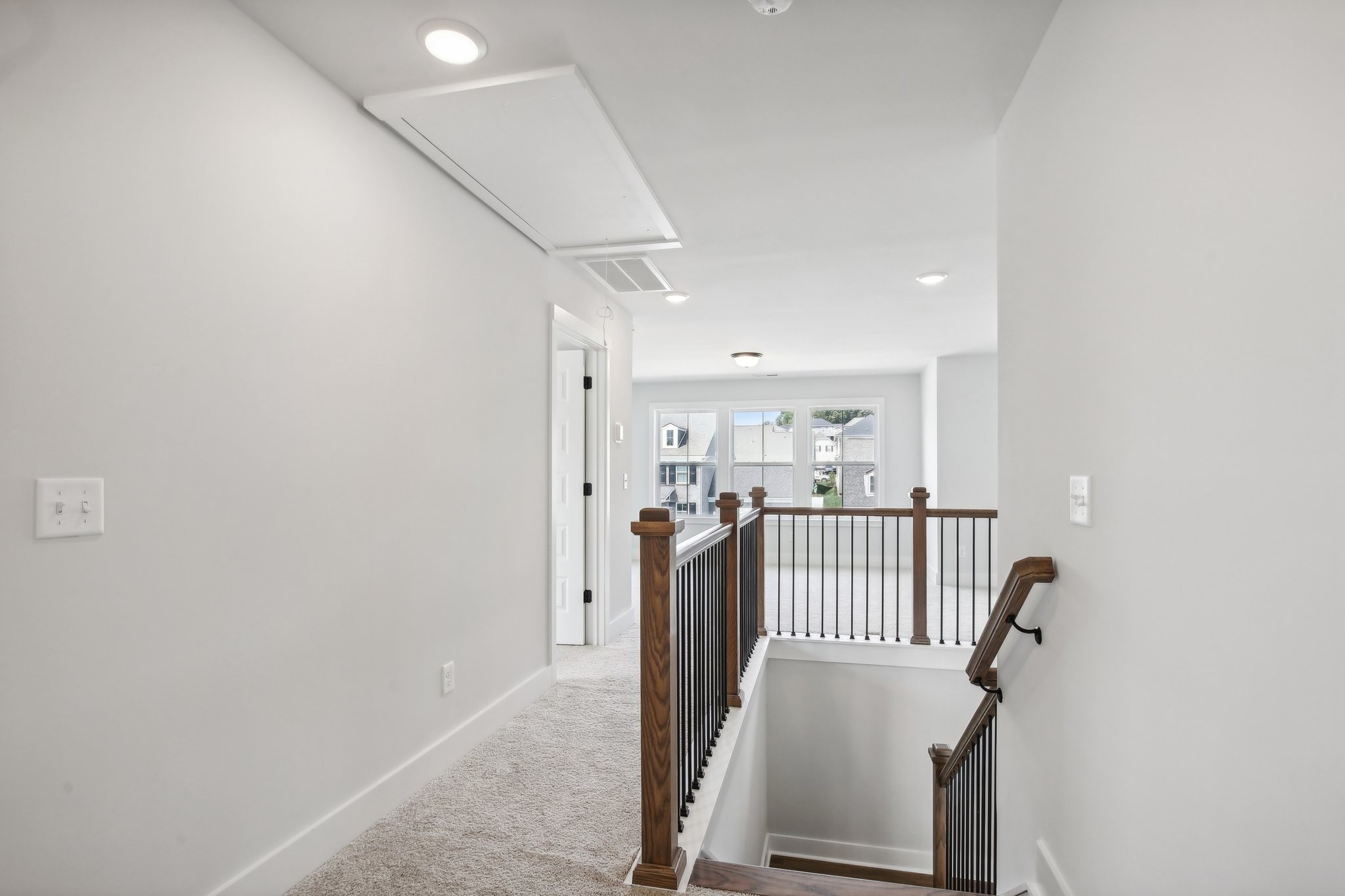 860 Rockwell Dr