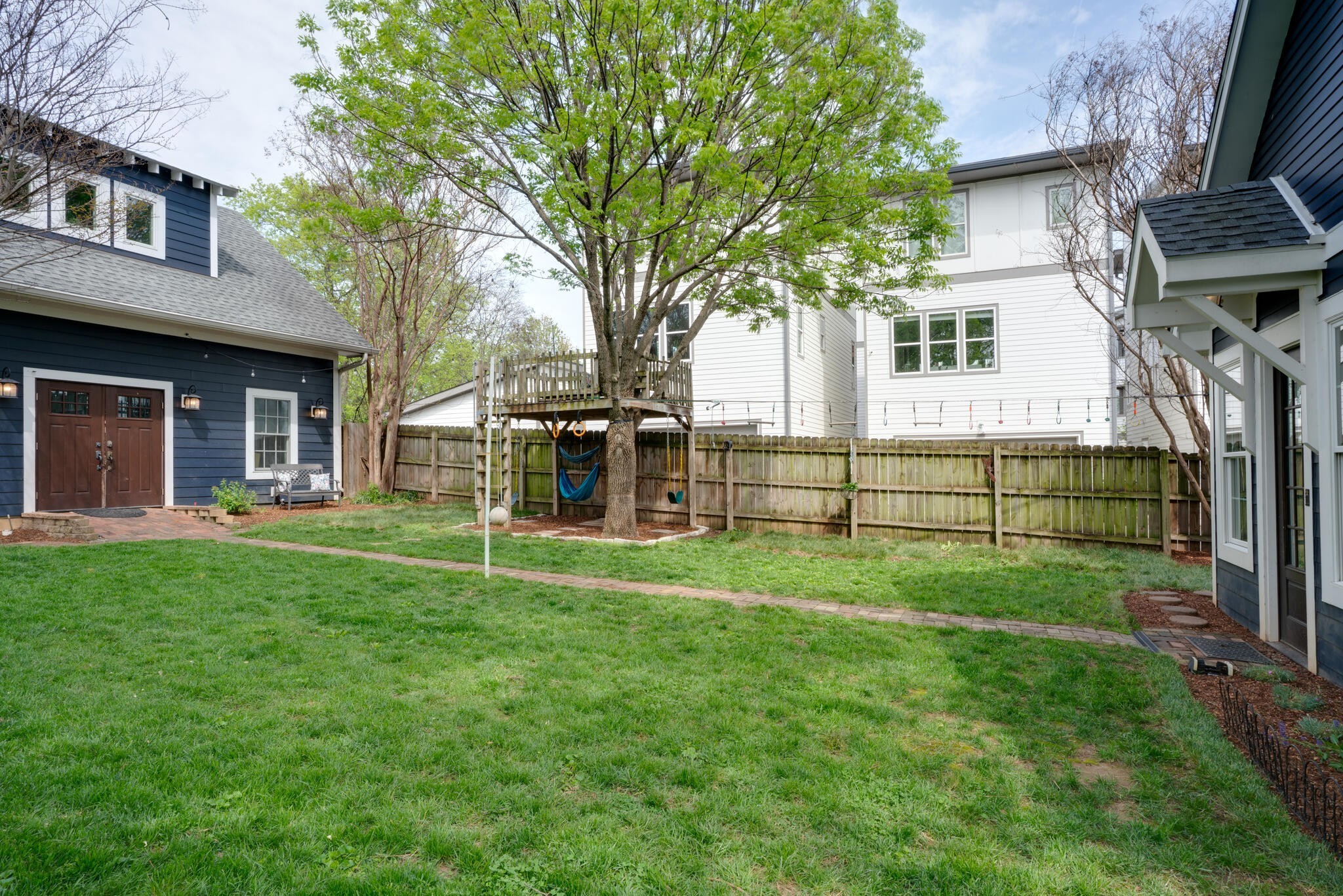 2007 Eastland Ave