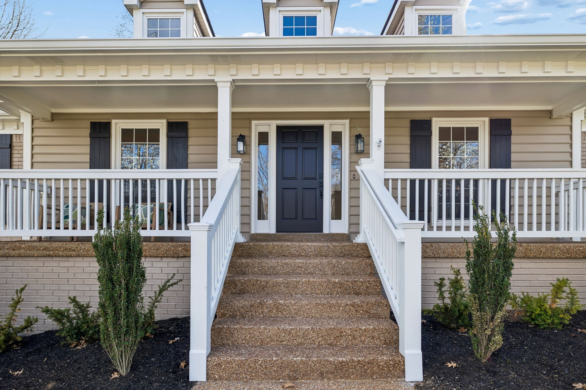 1115 Oak Creek Dr