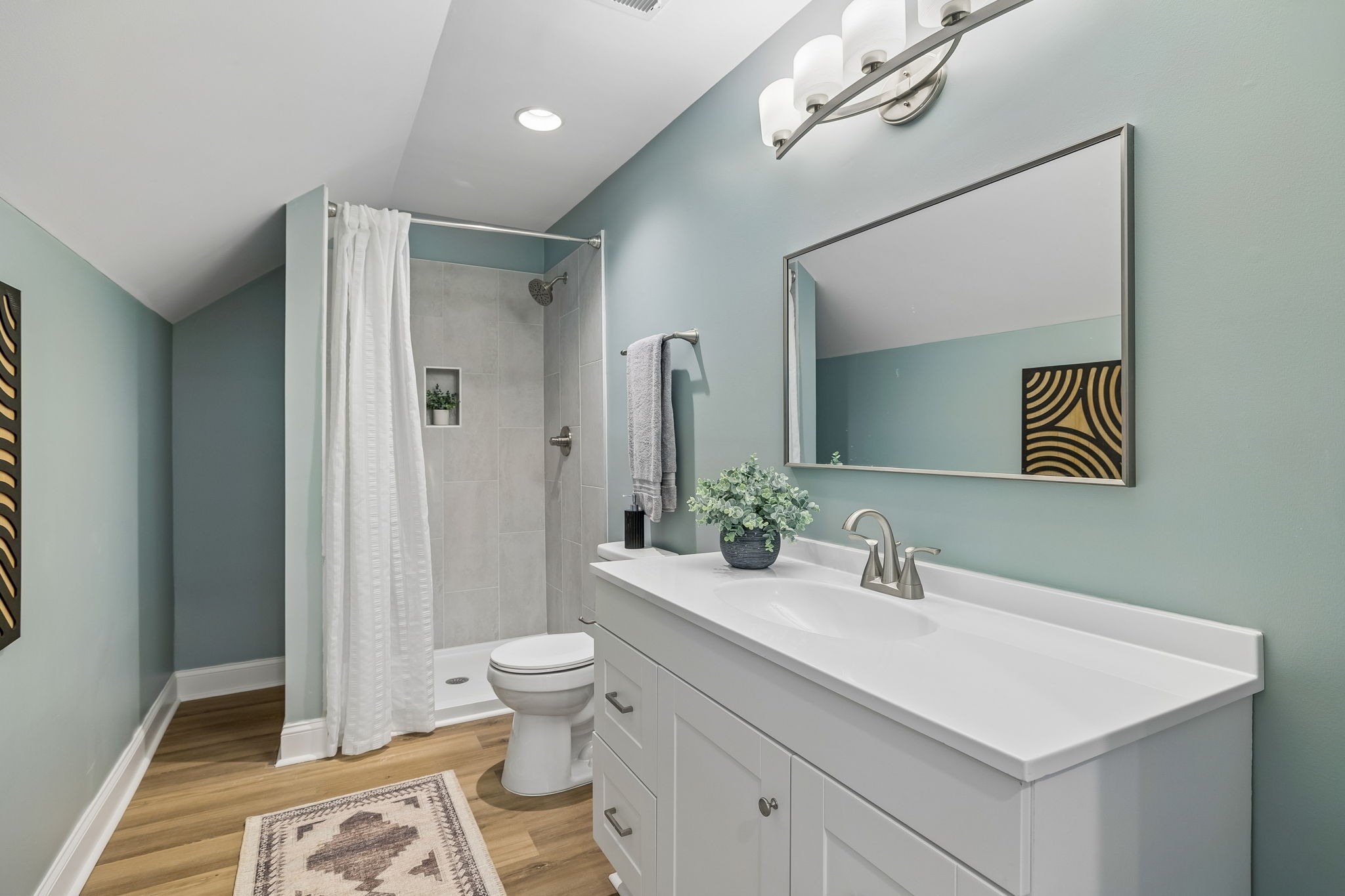 1115 Oak Creek Dr
