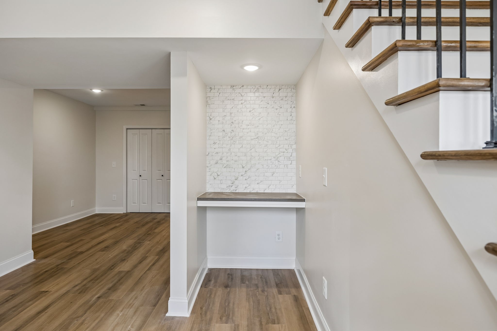 1115 Oak Creek Dr