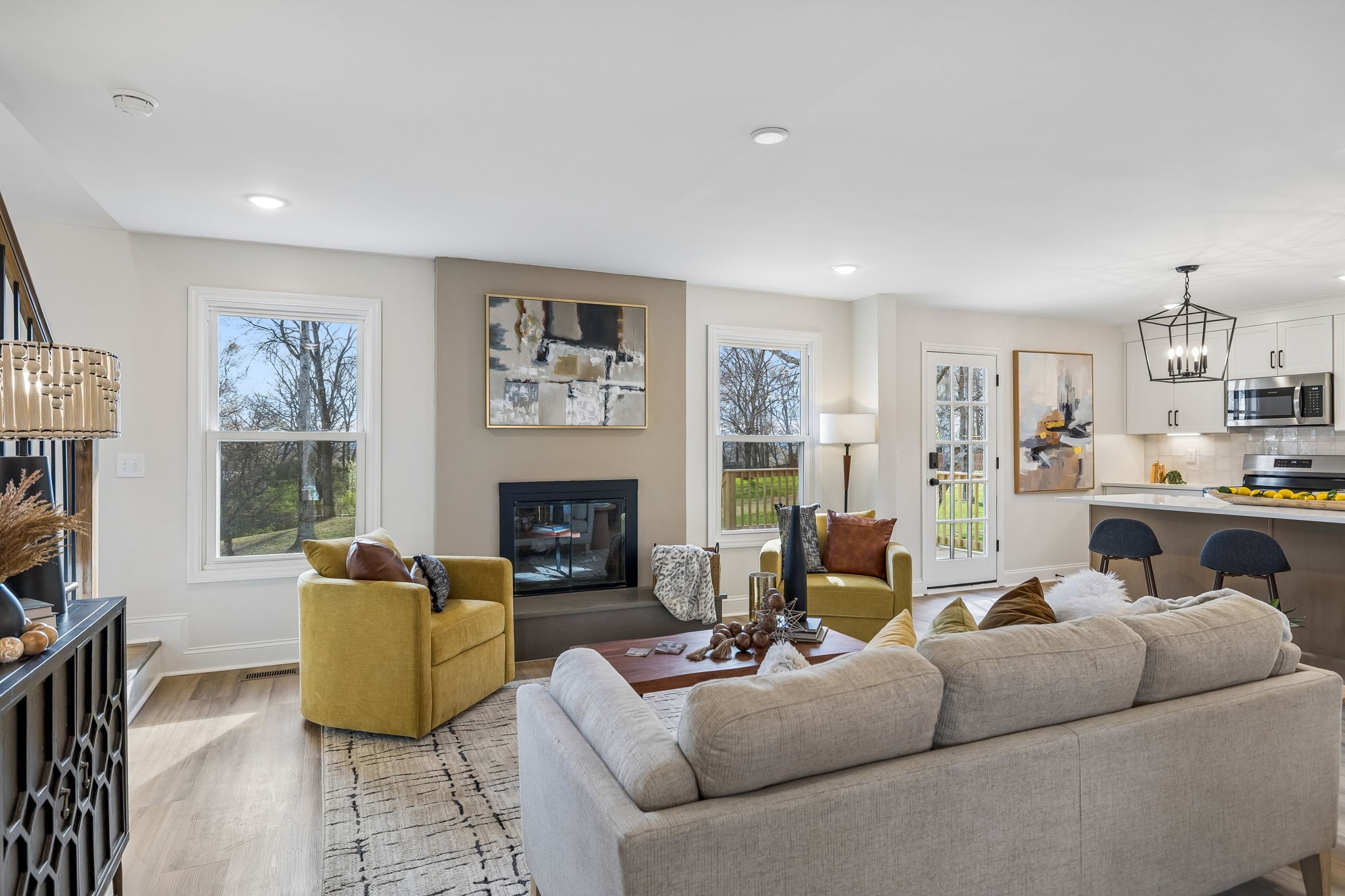 1115 Oak Creek Dr