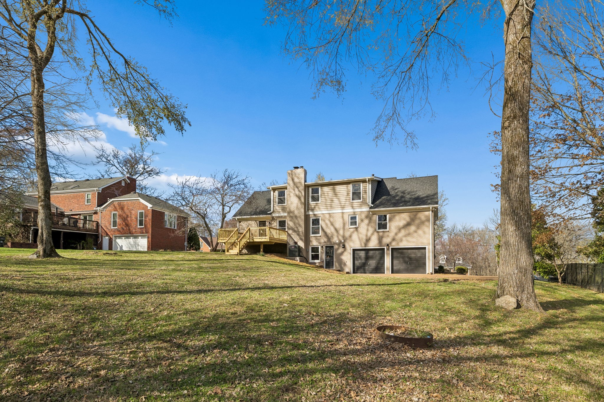1115 Oak Creek Dr