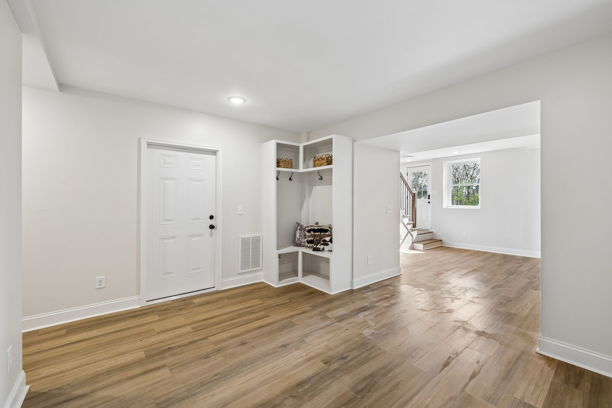1115 Oak Creek Dr