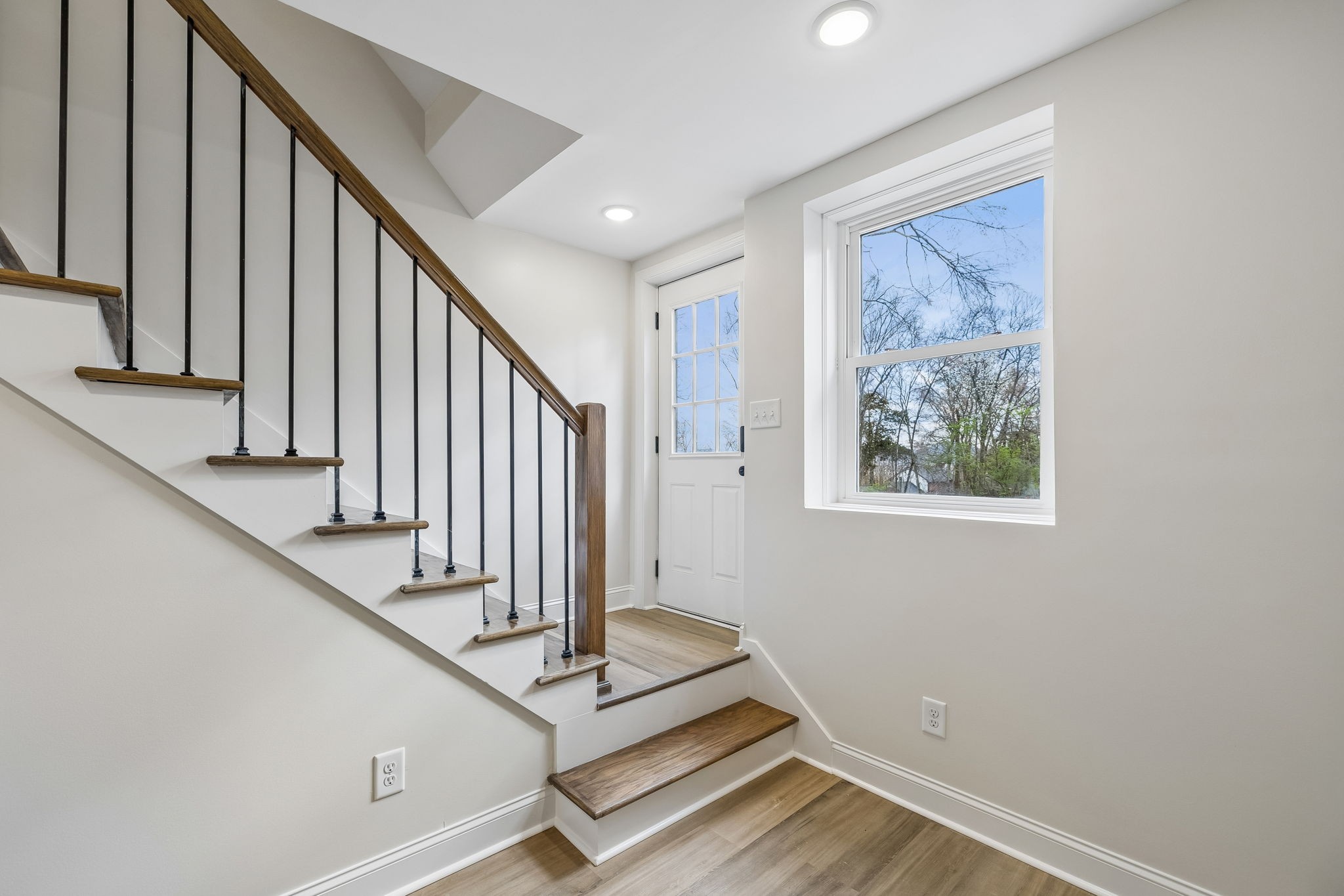 1115 Oak Creek Dr