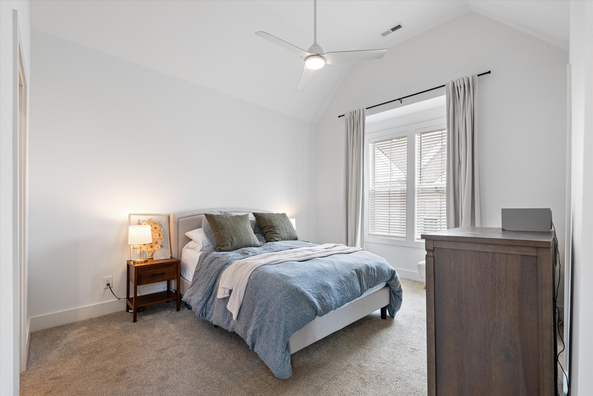 645 Nashua Ln Unit: 106