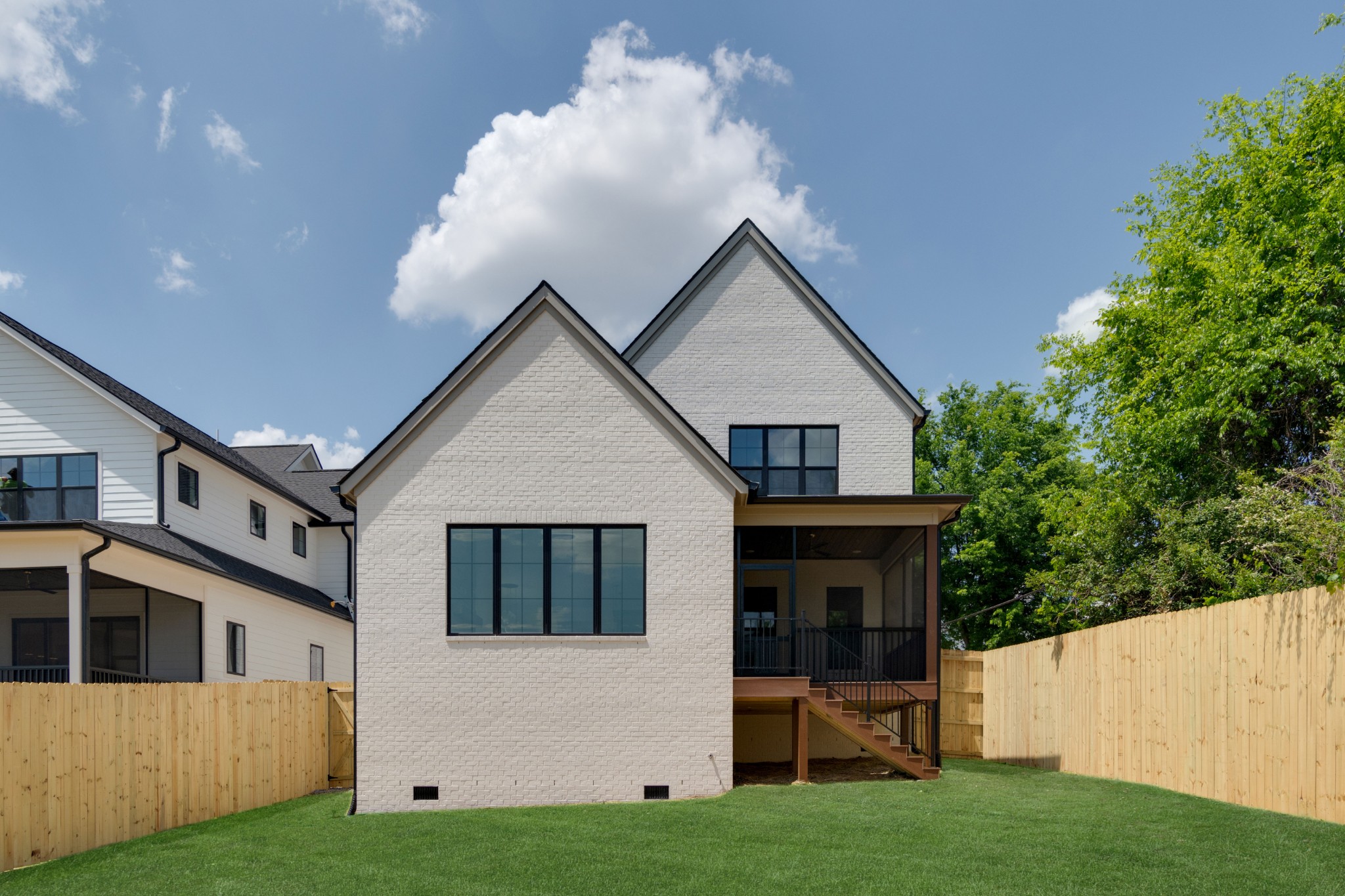 213 Perlen Dr Unit: B