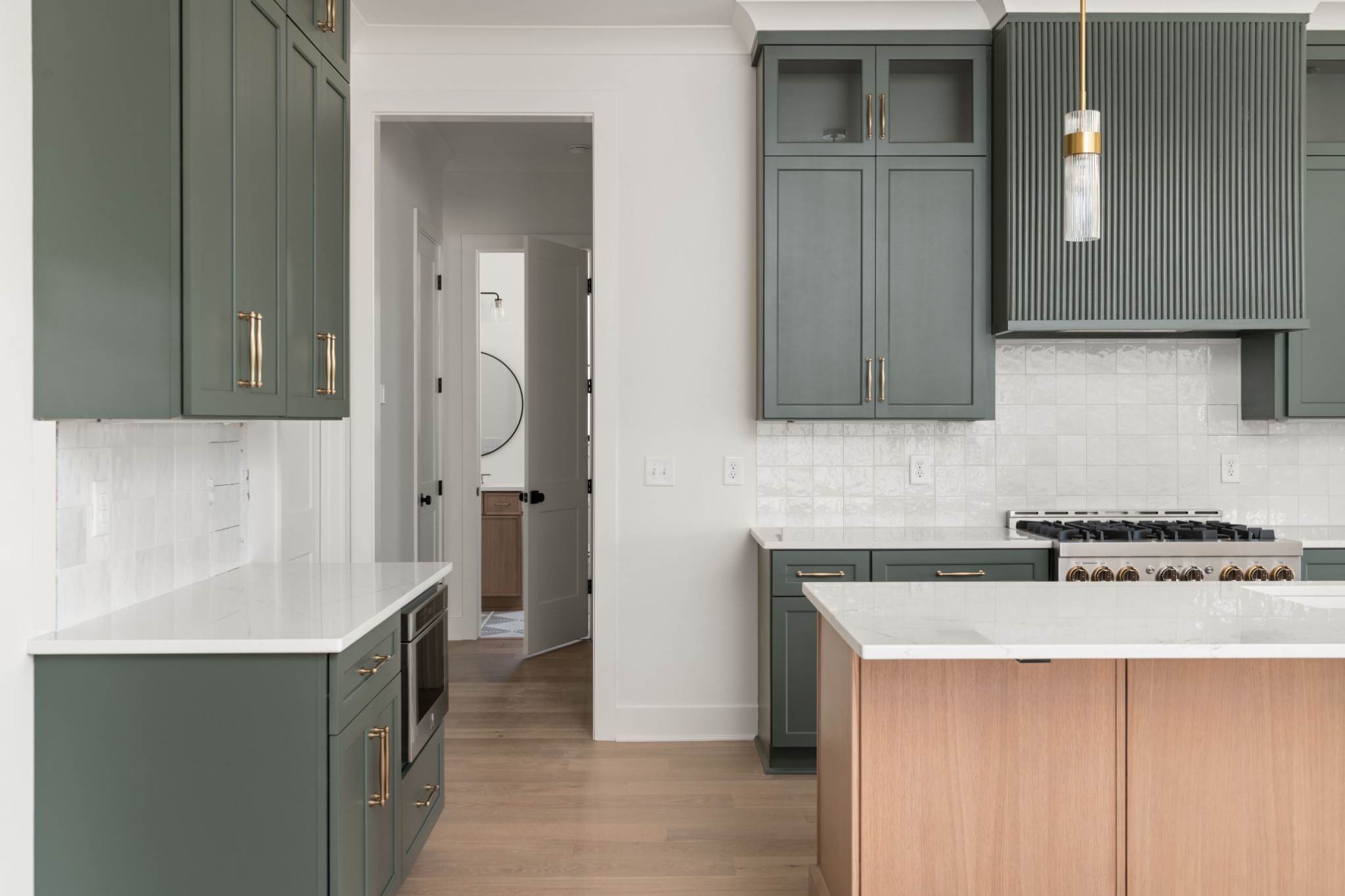 213 Perlen Dr Unit: B