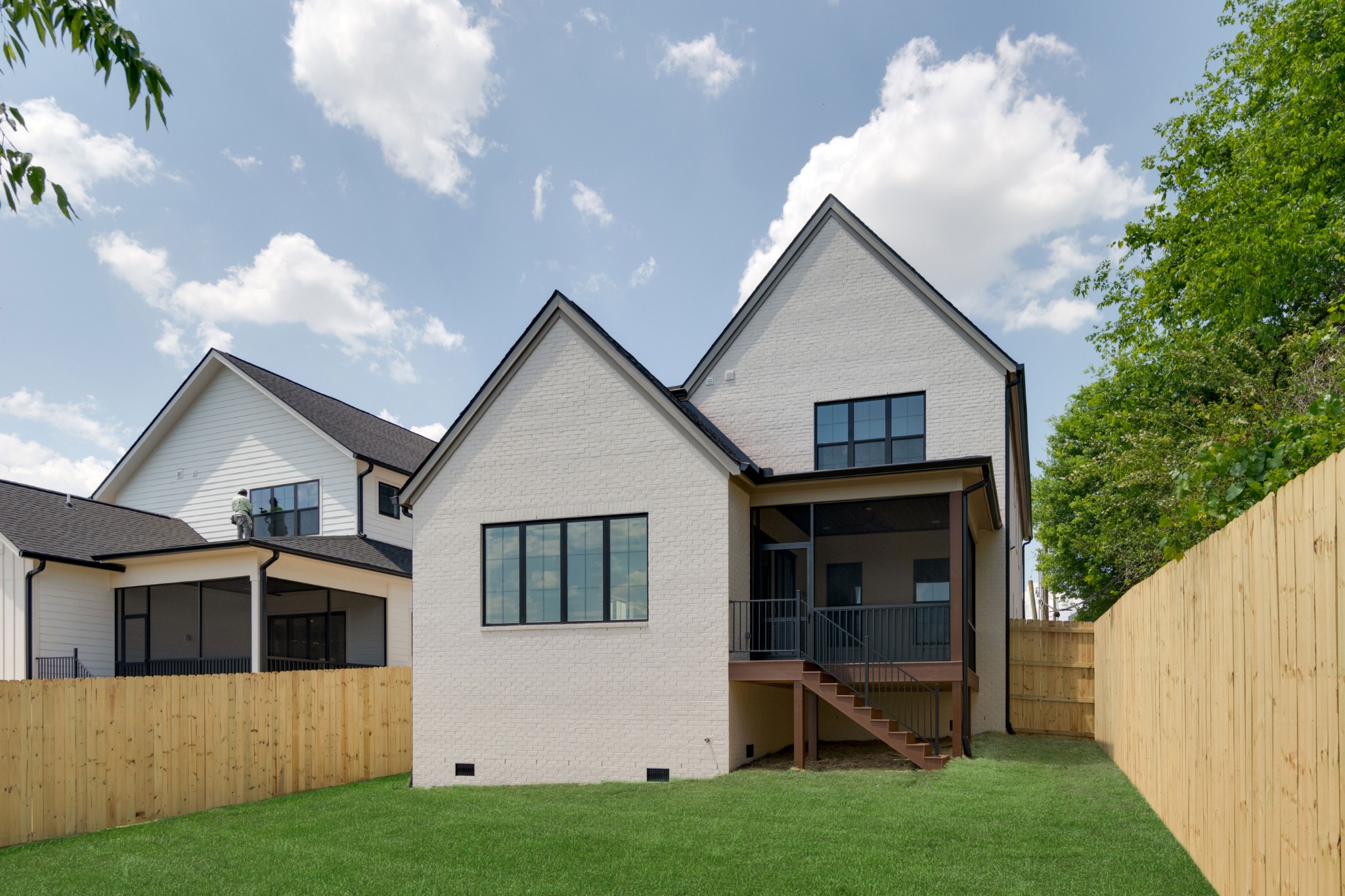 213 Perlen Dr Unit: B