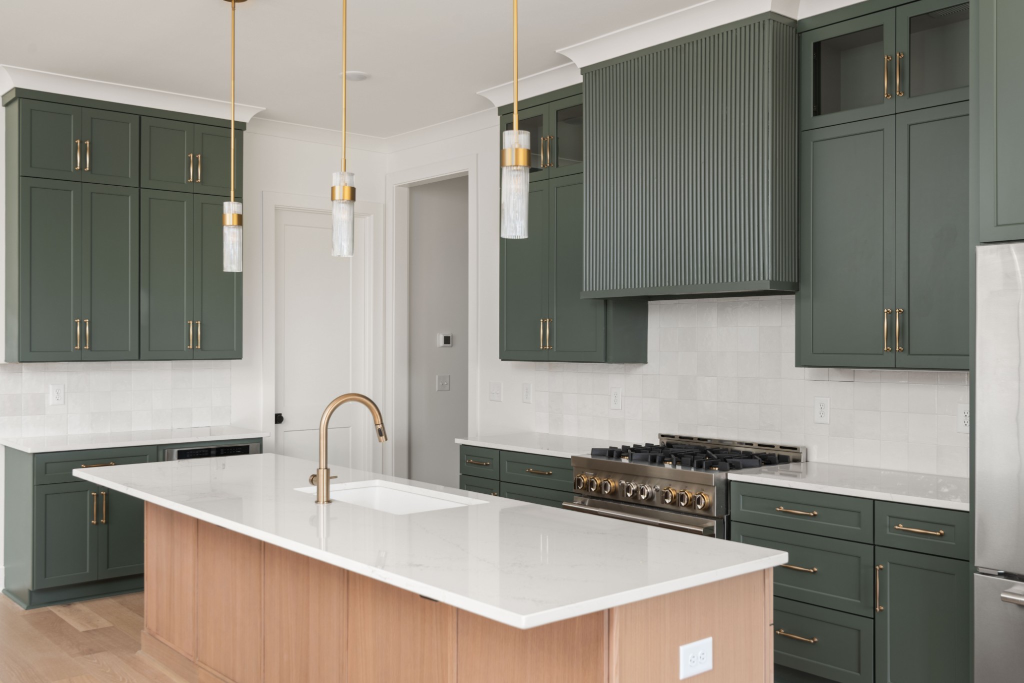213 Perlen Dr Unit: B