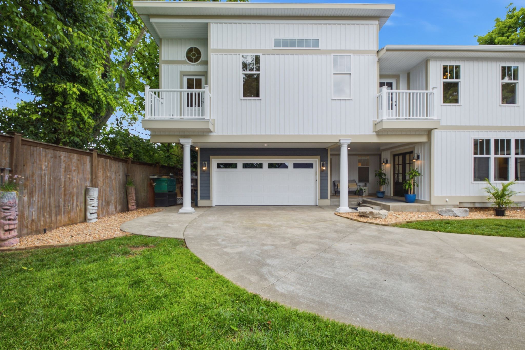 702 Skyview Dr