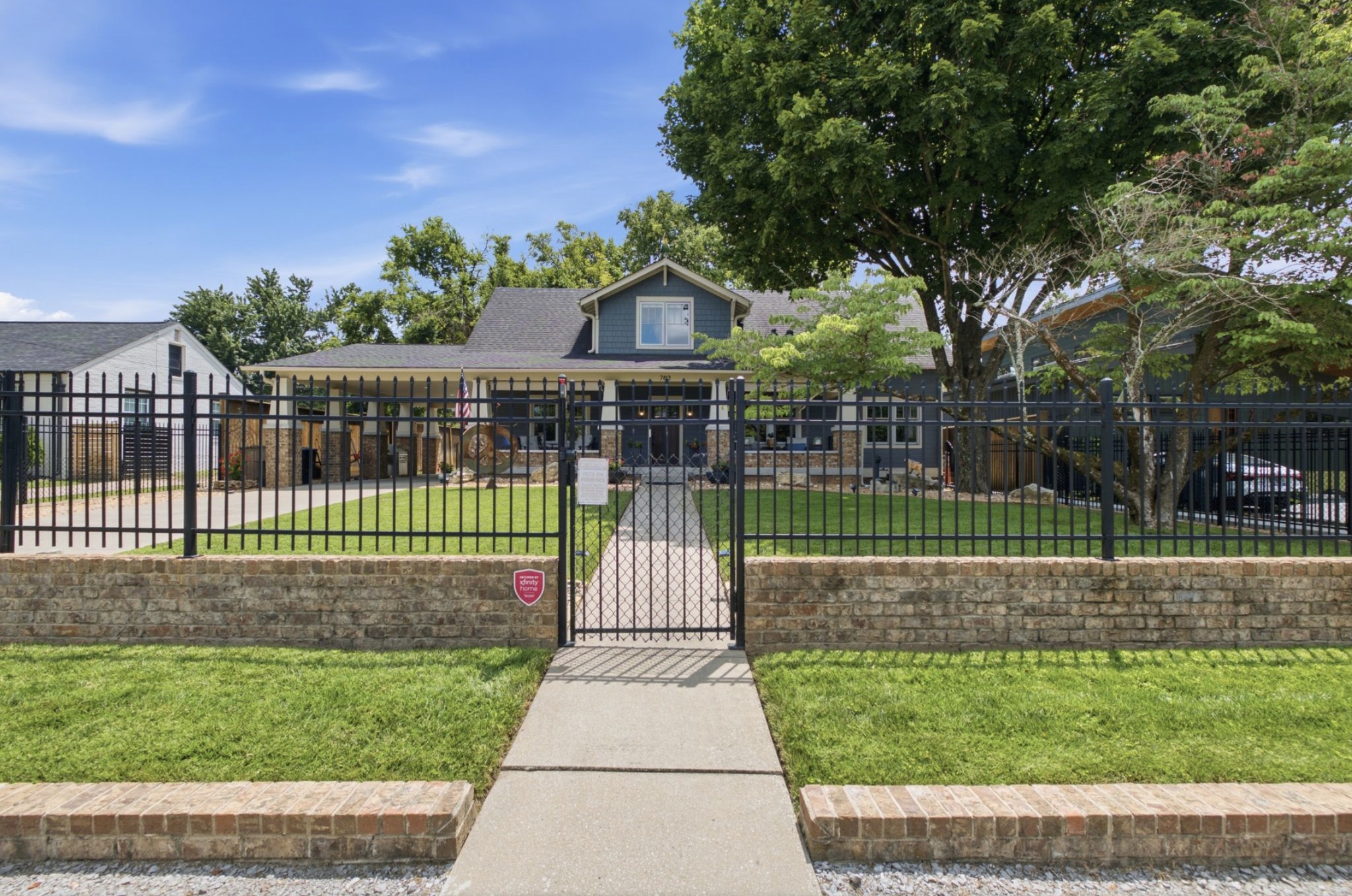 702 Skyview Dr