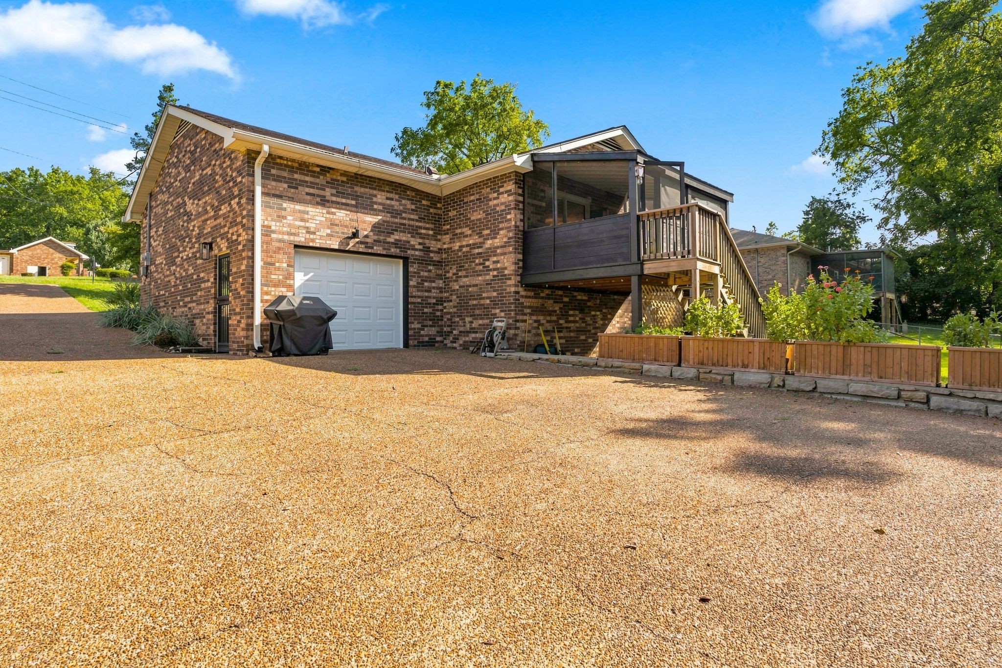 1939 Pinehurst Dr