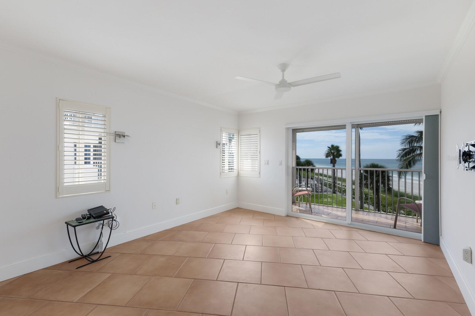 4835 GULF OF MEXICO DR #302B