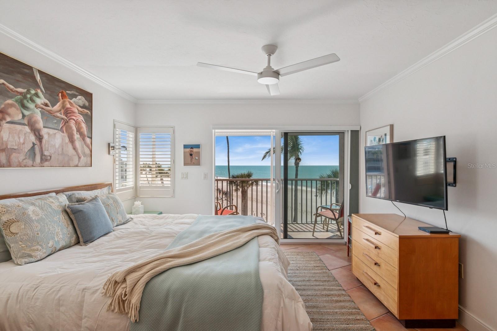 4835 GULF OF MEXICO DR #302B