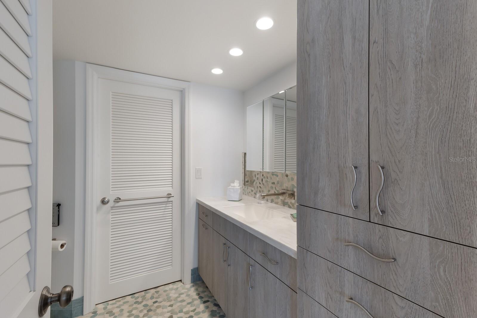 4835 GULF OF MEXICO DR #302B