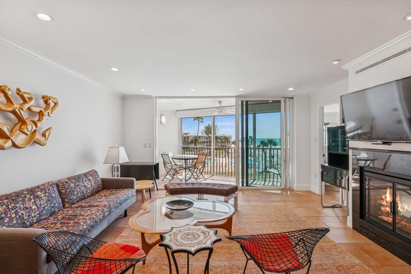 4835 GULF OF MEXICO DR #302B