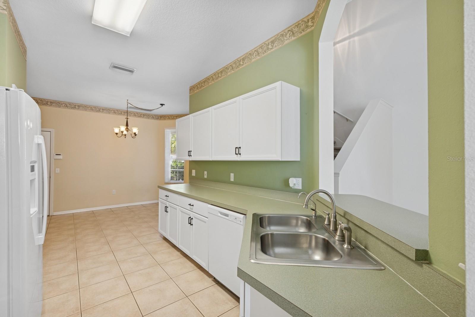 6412 ROSEFINCH CT #102