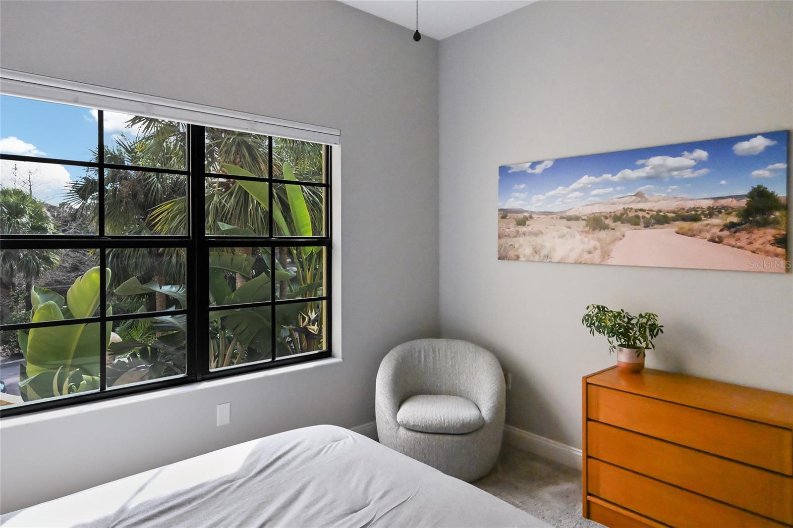 7718 LAKE VISTA CT #201