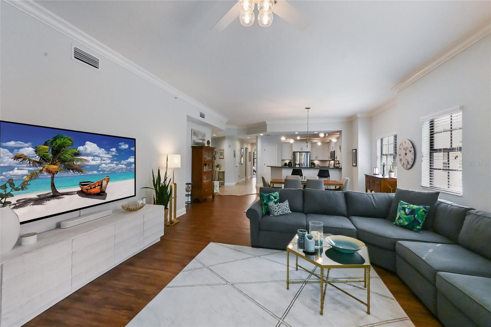 7718 LAKE VISTA CT #201