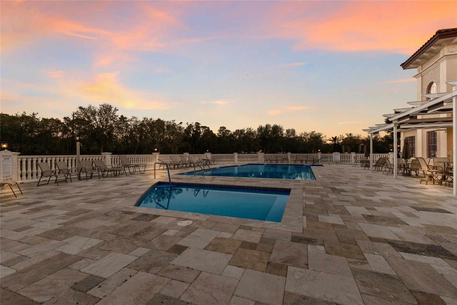 7718 LAKE VISTA CT #201