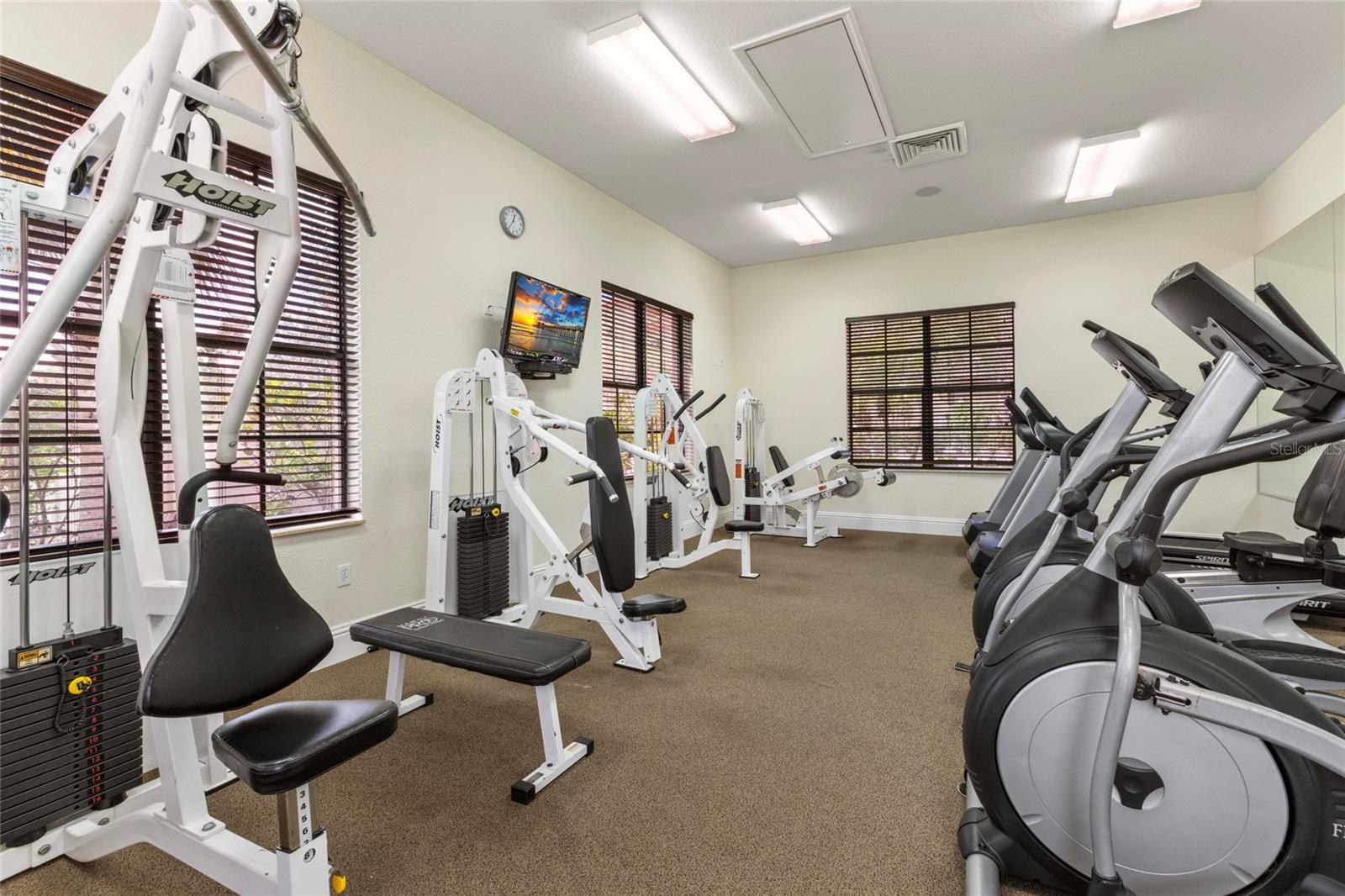 7718 LAKE VISTA CT #201