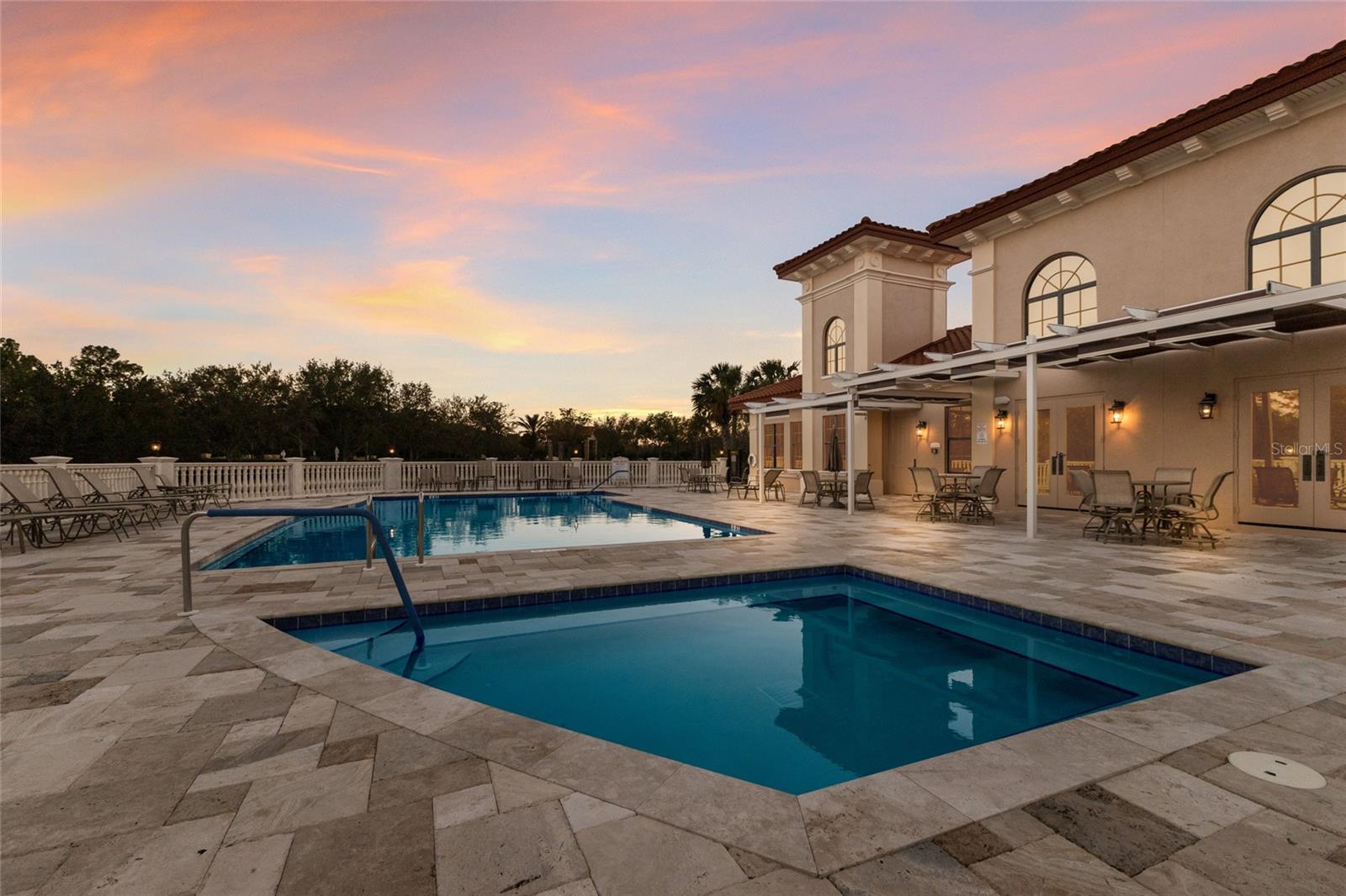 7718 LAKE VISTA CT #201