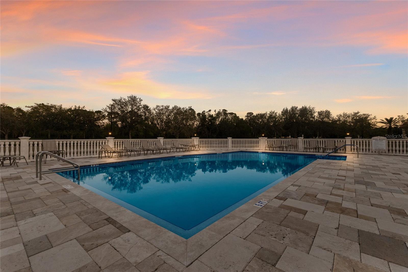 7718 LAKE VISTA CT #201