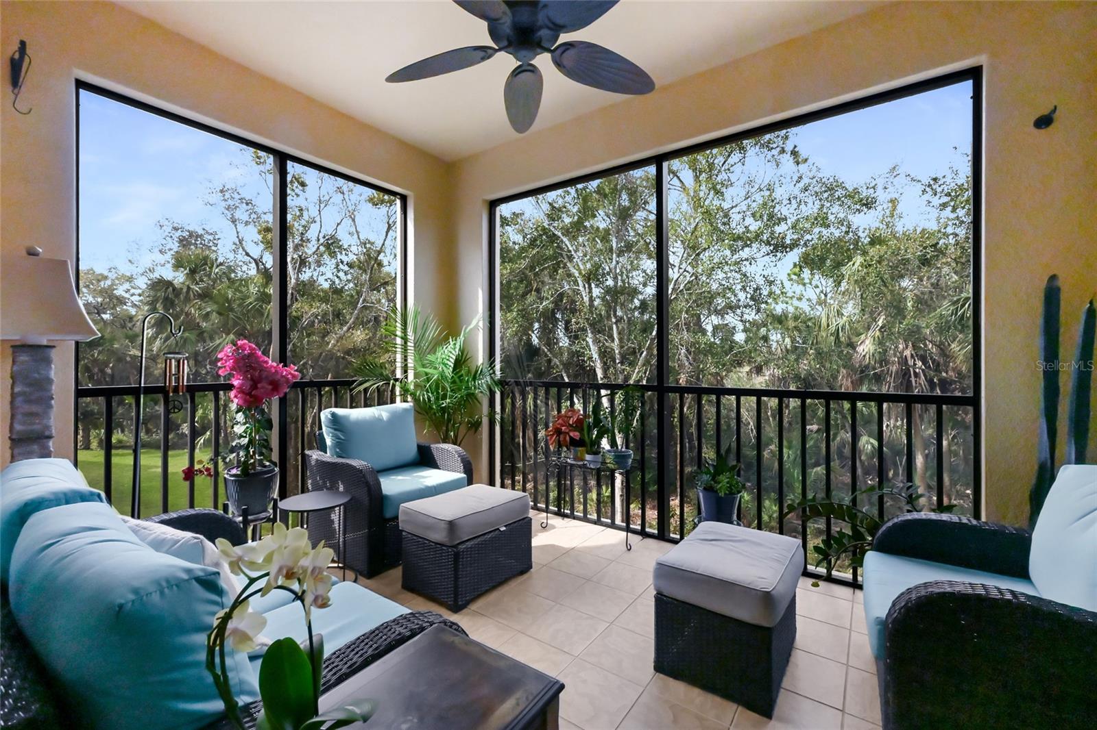 7718 LAKE VISTA CT #201