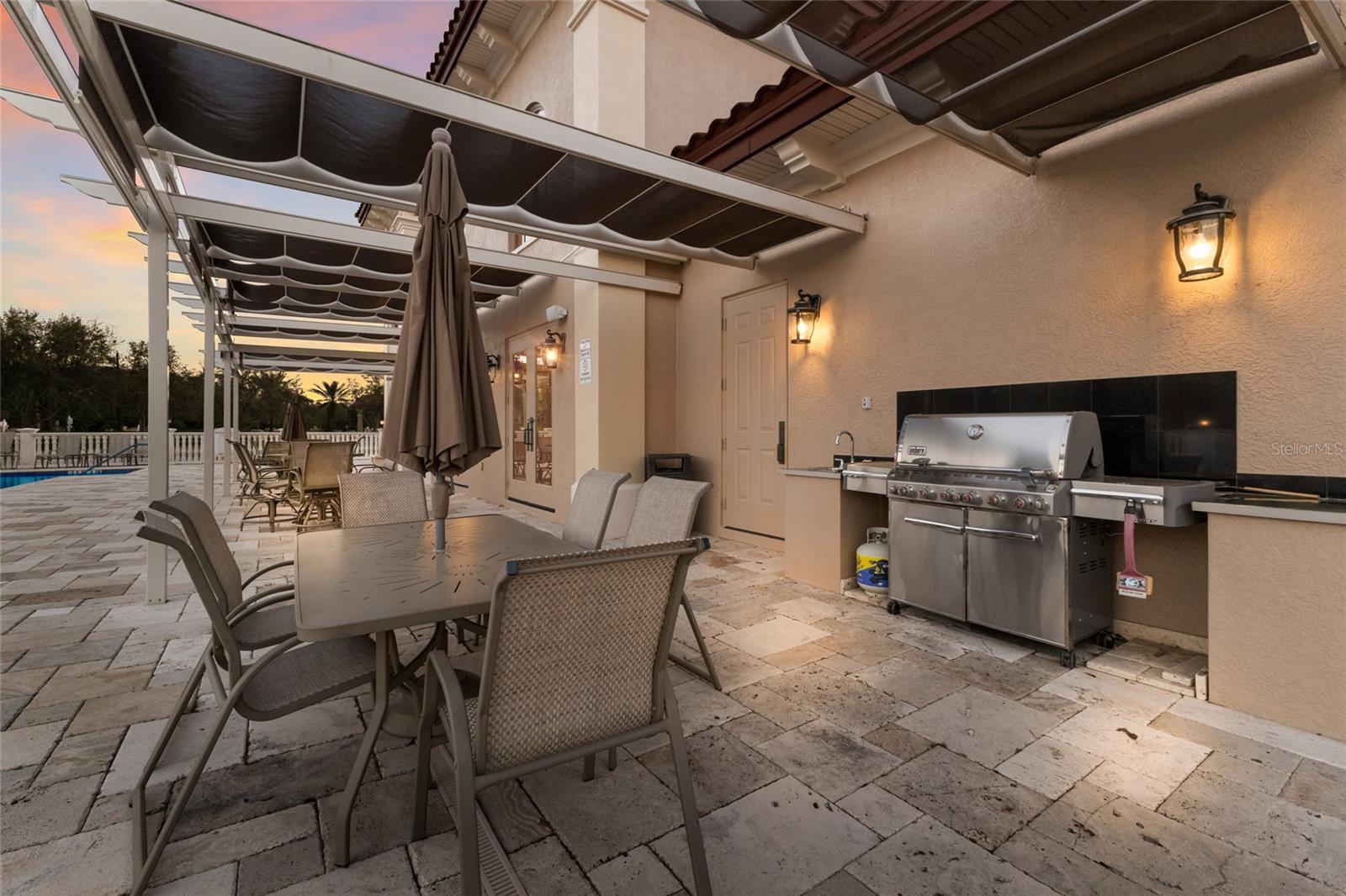 7718 LAKE VISTA CT #201