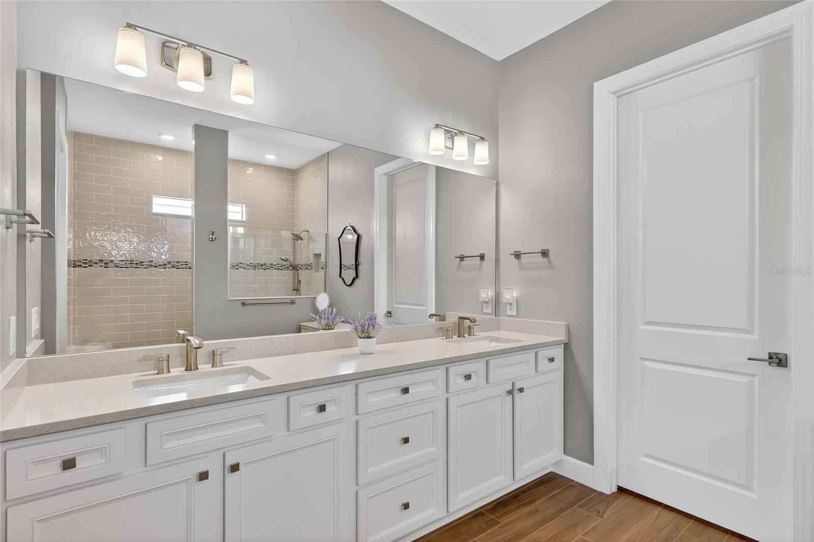 5470 SILVERSIDE PINE CT