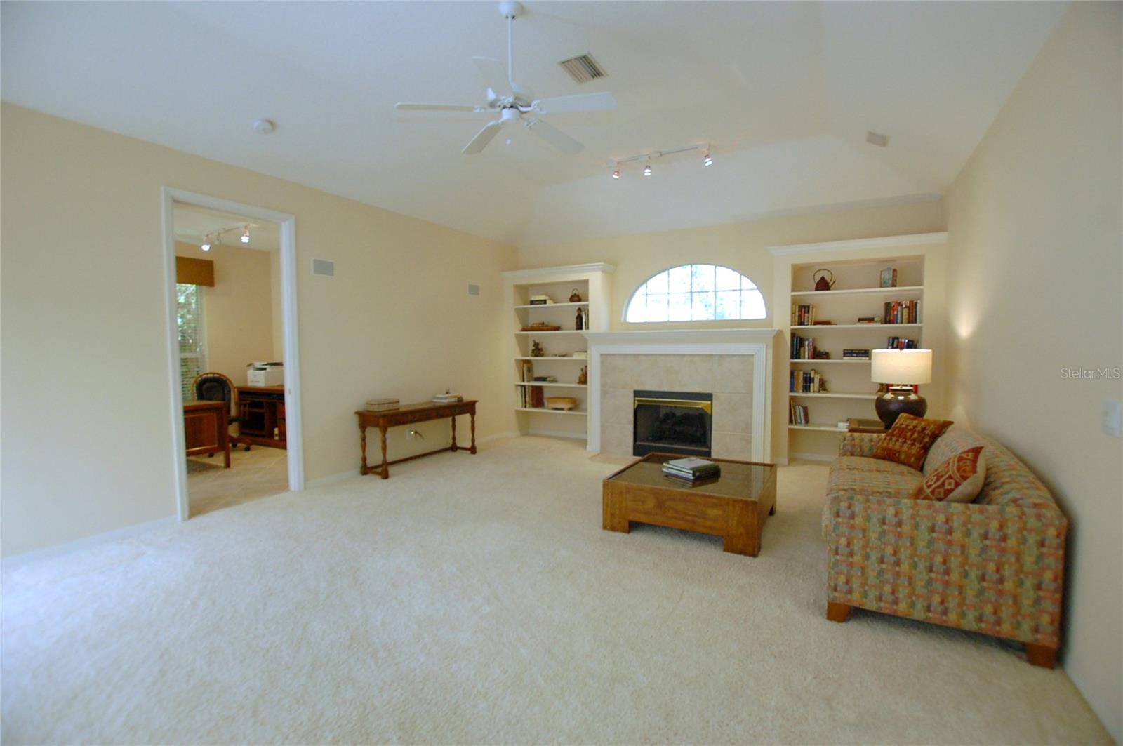 8005 WATERVIEW BLVD