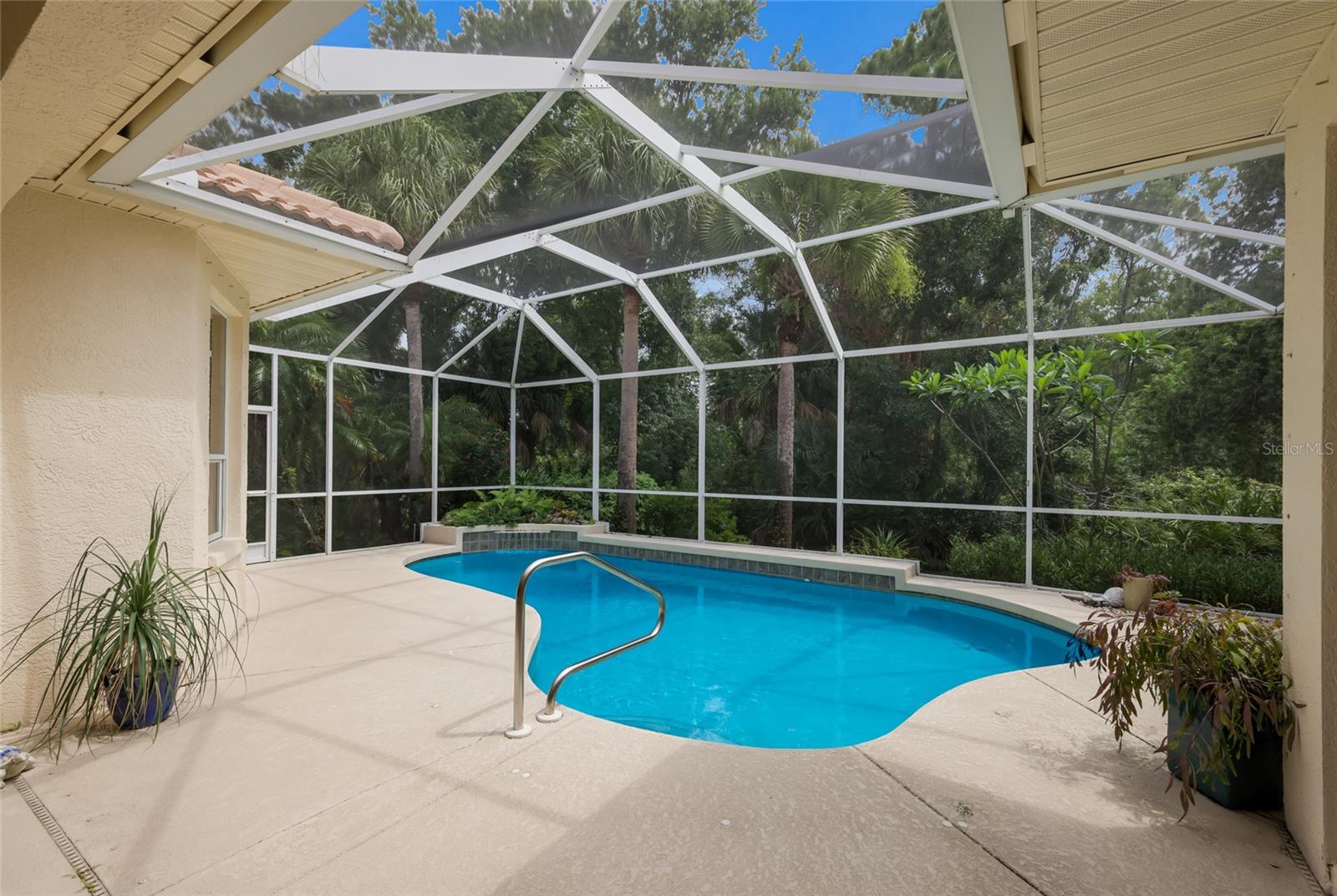 8005 WATERVIEW BLVD