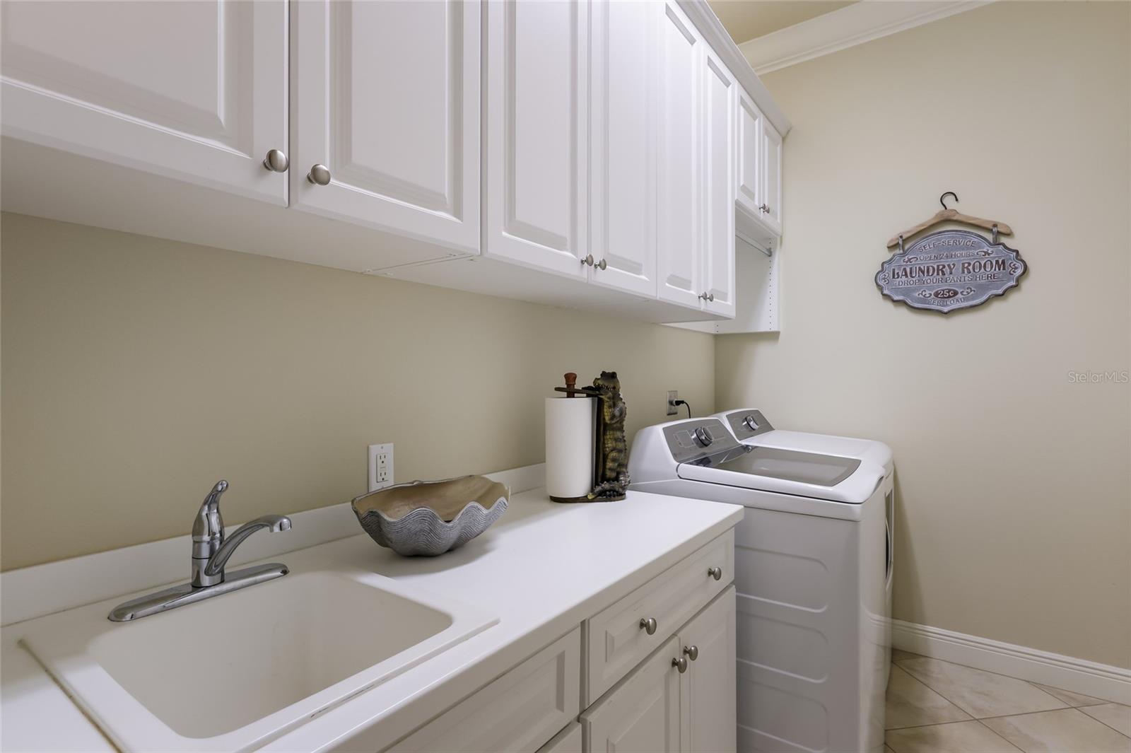 15403 HELMSDALE PL