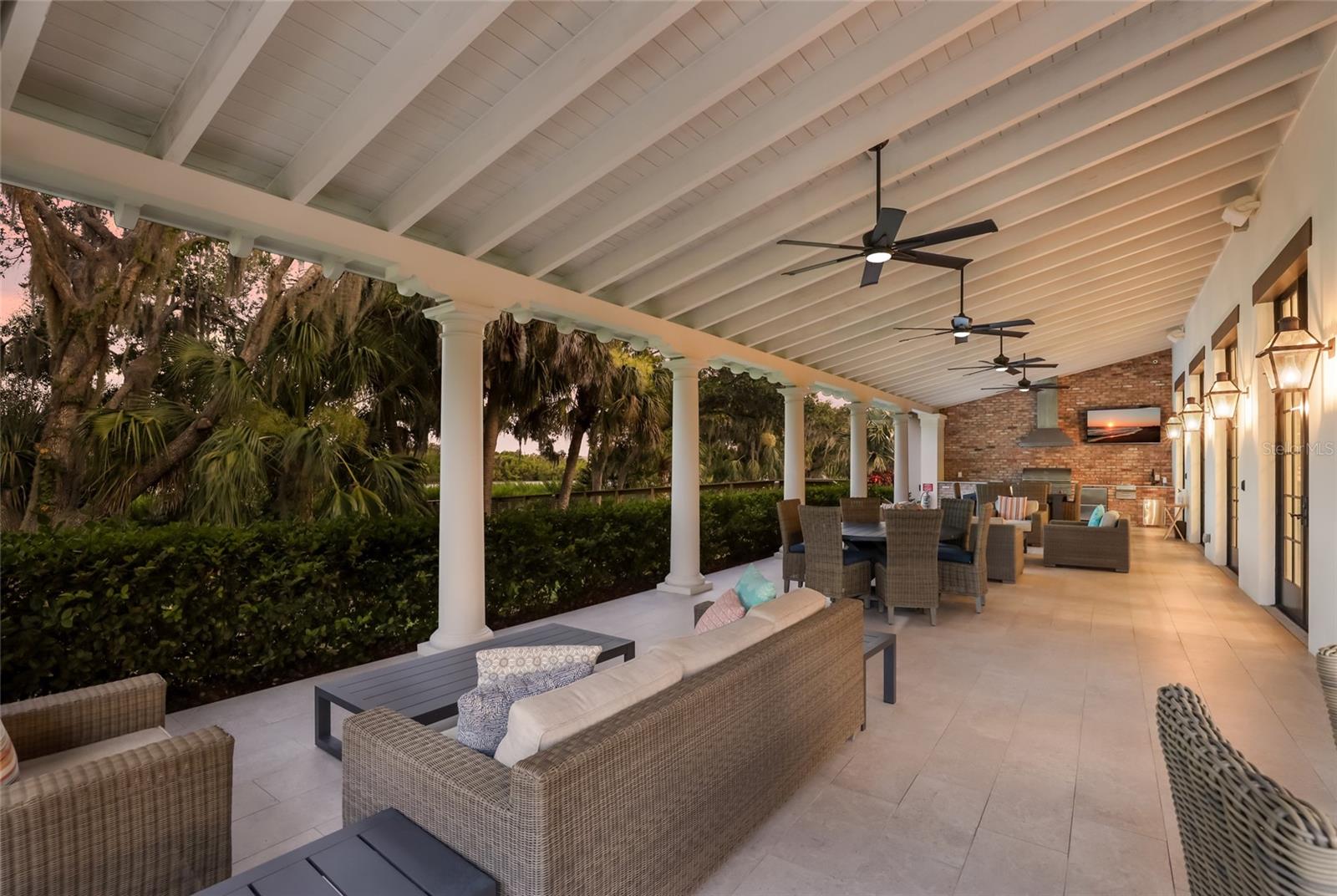 1622 CHANNELSIDE PL