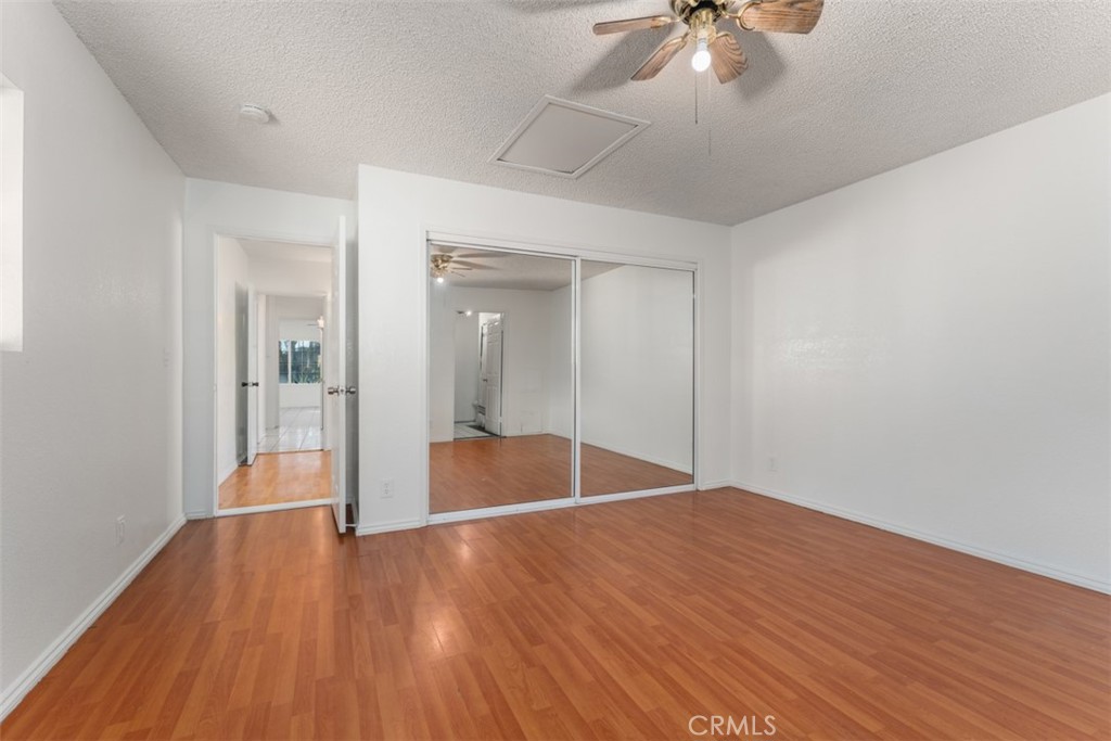 10304 Kauffman Avenue