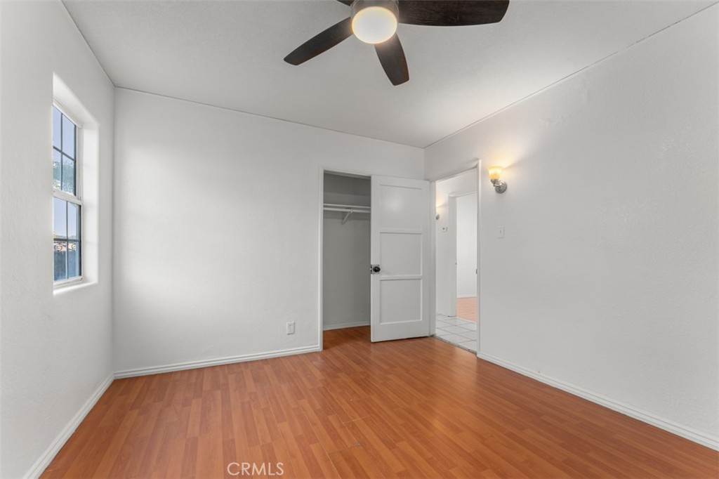 10304 Kauffman Avenue